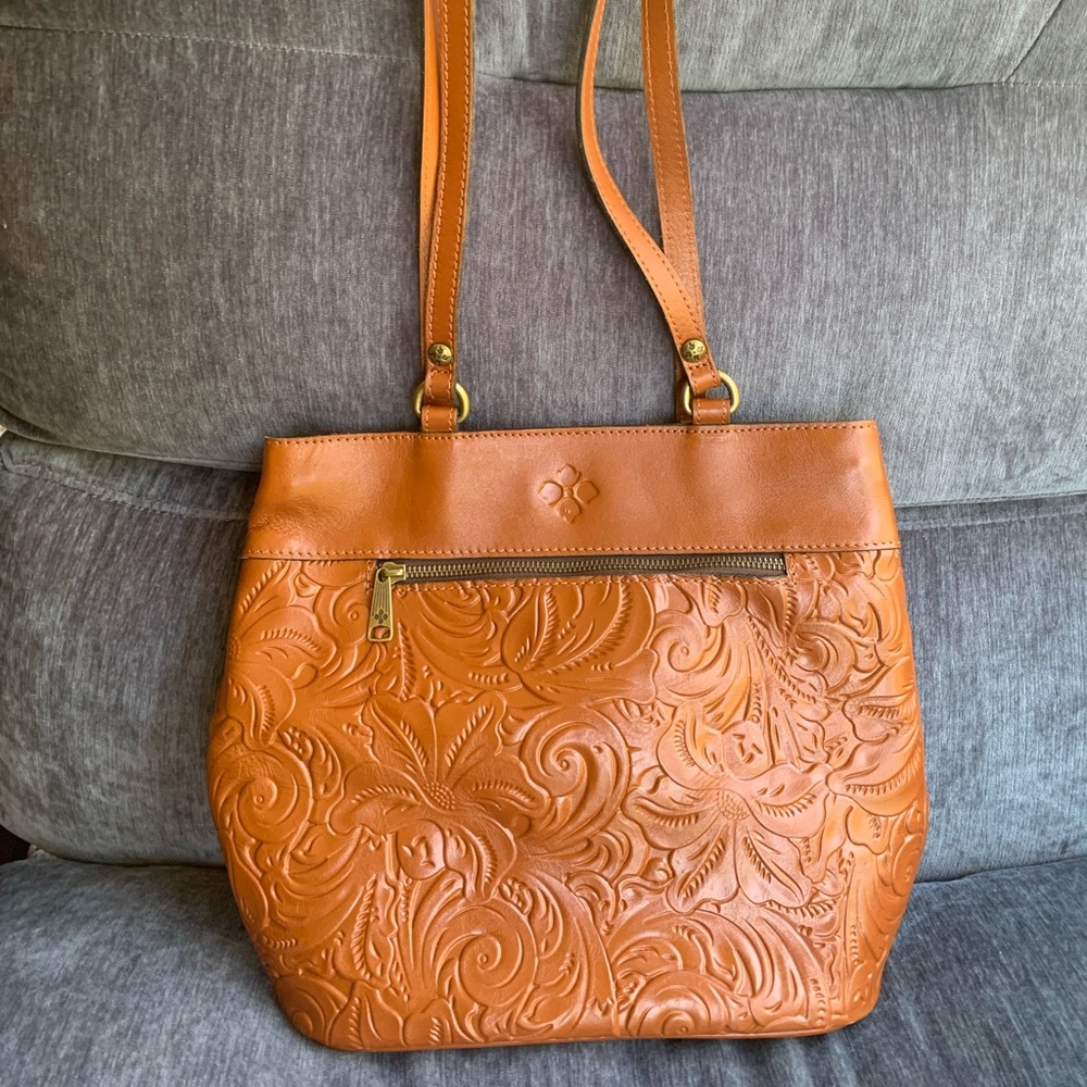 Woman’s Patricia Tooled Nash Albi Convertible Backpack